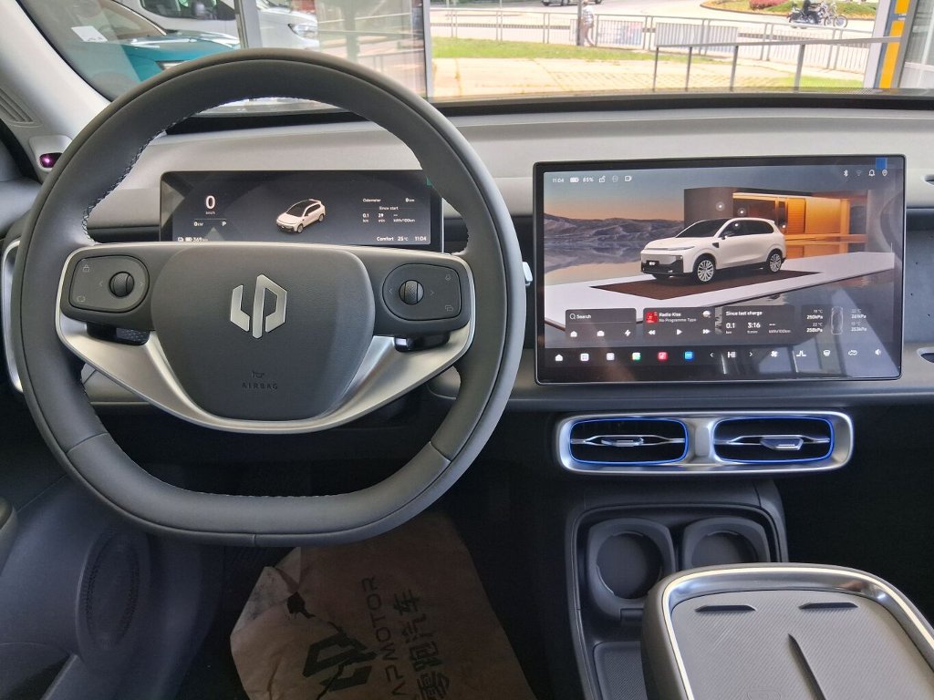 B10 DESIGN 67,1 kWh
